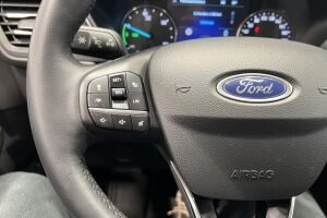 Ford Kuga esikatselu 25