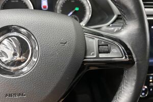 Skoda Superb esikatselu 4