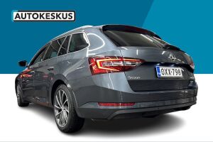 Skoda Superb esikatselu 15