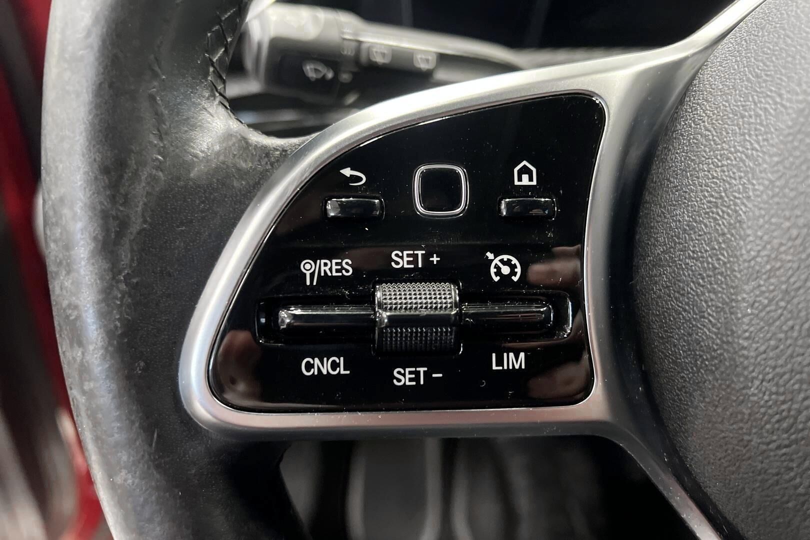 Mercedes-Benz A iso kuva 18