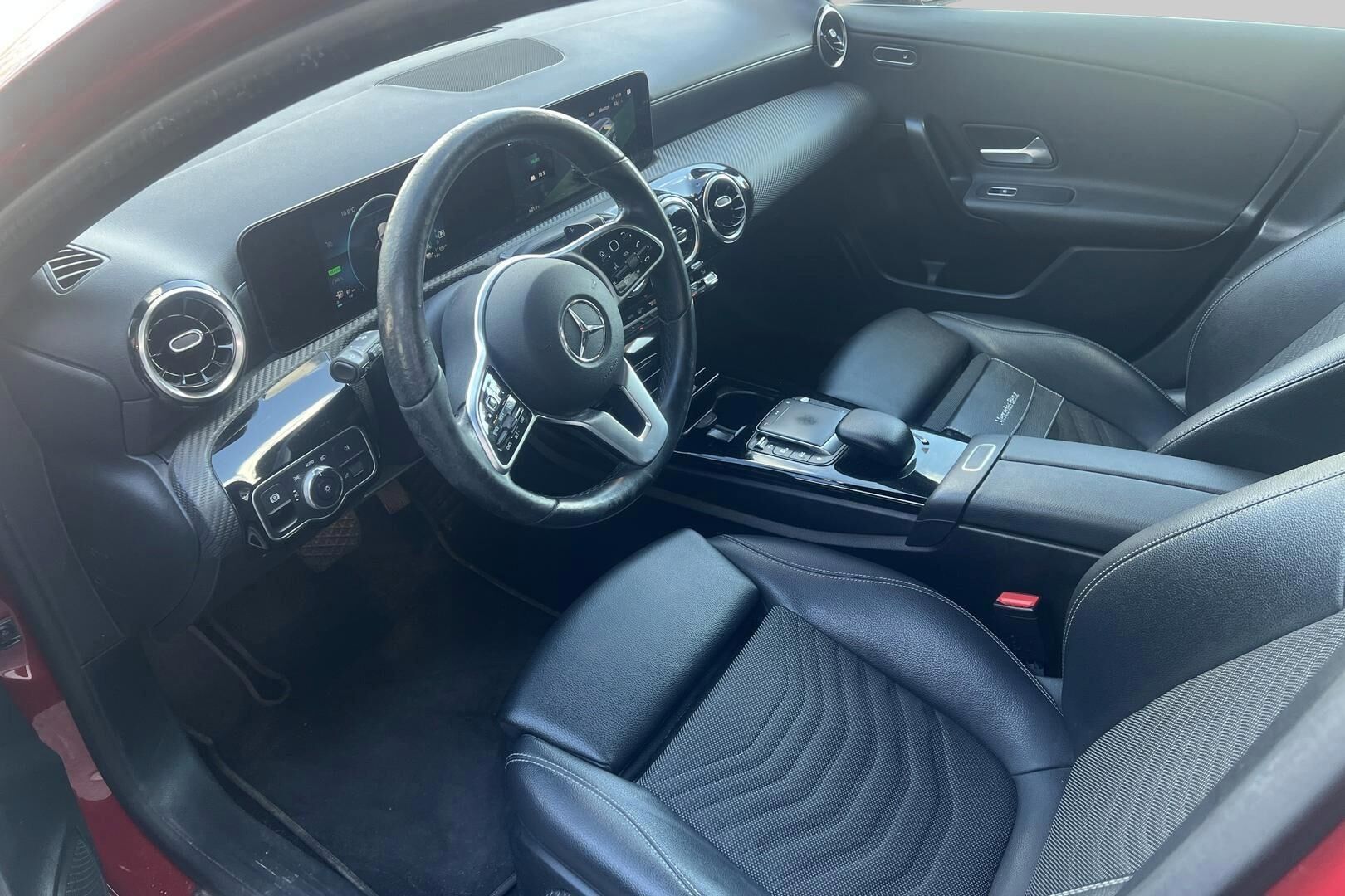 Mercedes-Benz A iso kuva 2