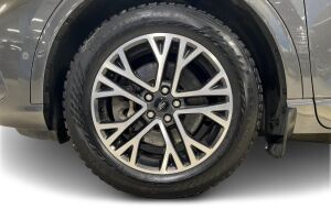 Ford Kuga esikatselu 12