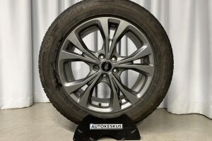 Ford Kuga esikatselu 18