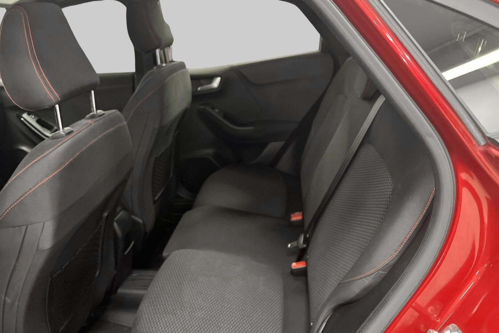 Ford Puma iso kuva 10