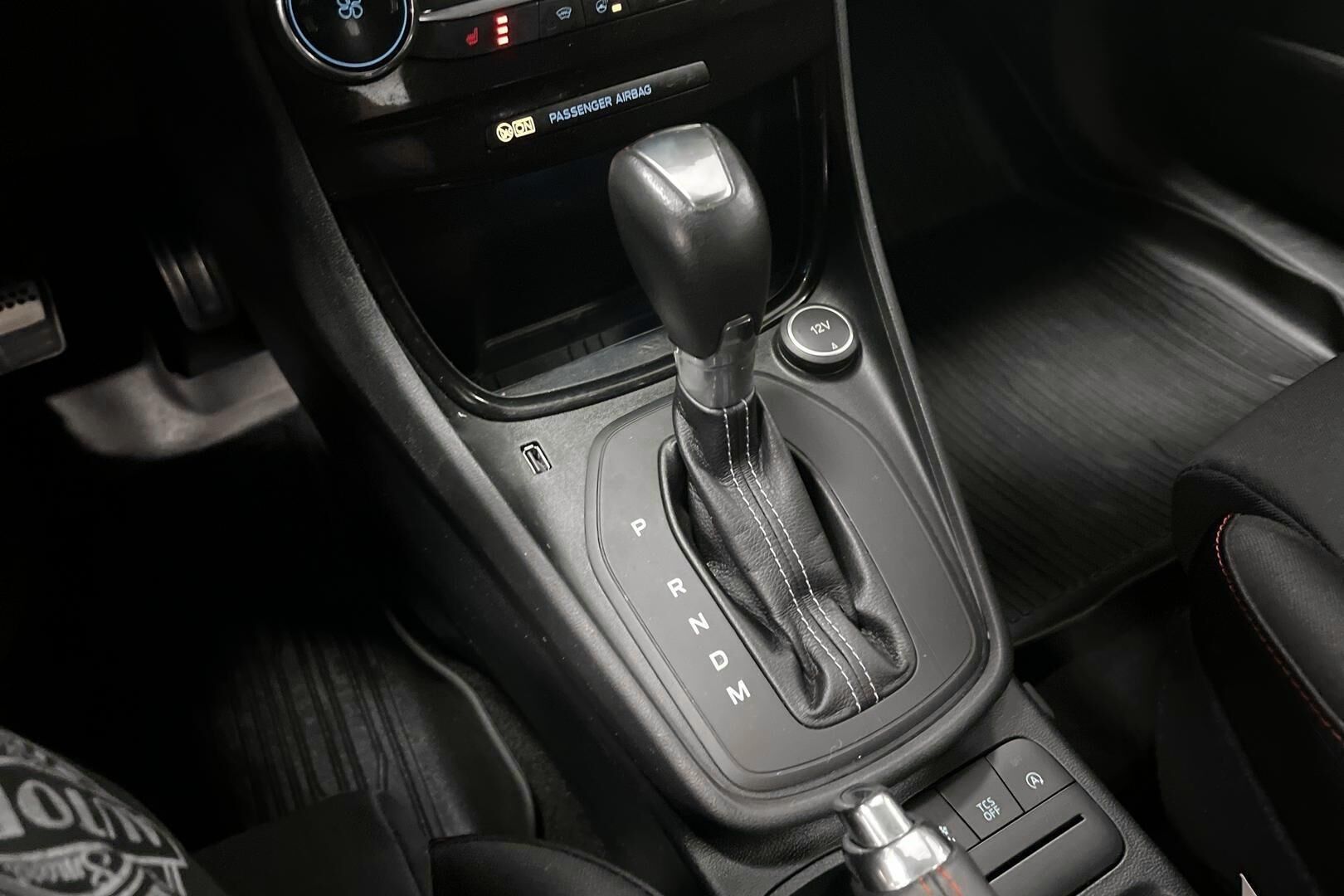 Ford Puma iso kuva 18
