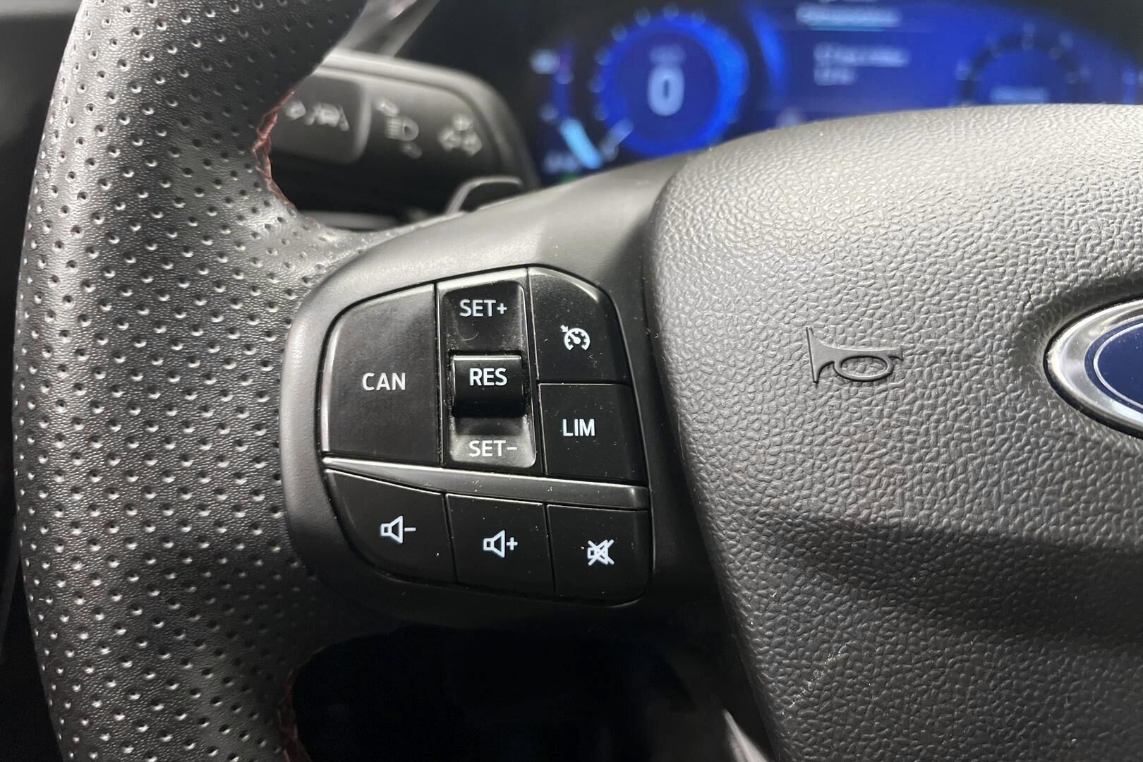 Ford Puma iso kuva 20