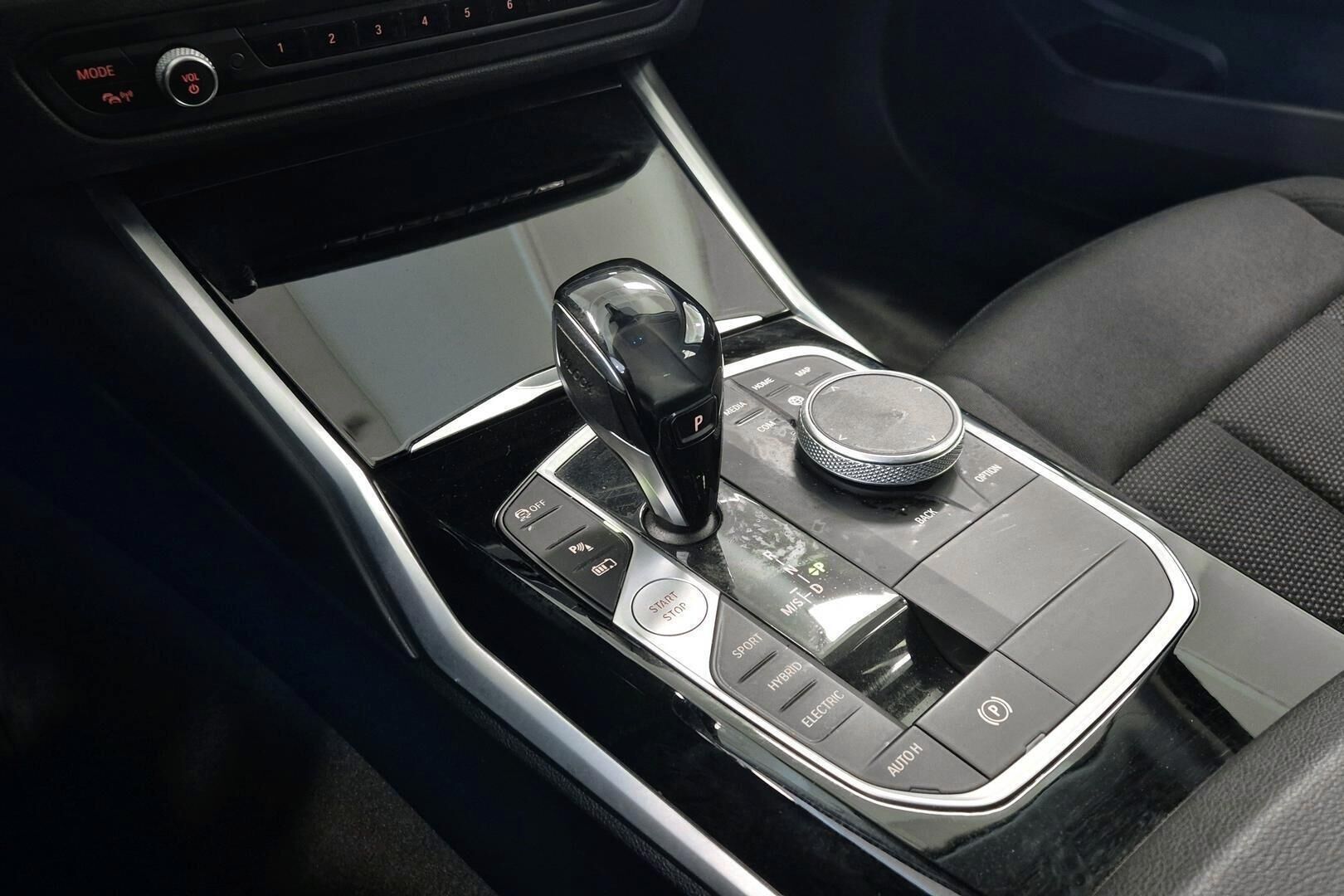 BMW 3-sarja iso kuva 15