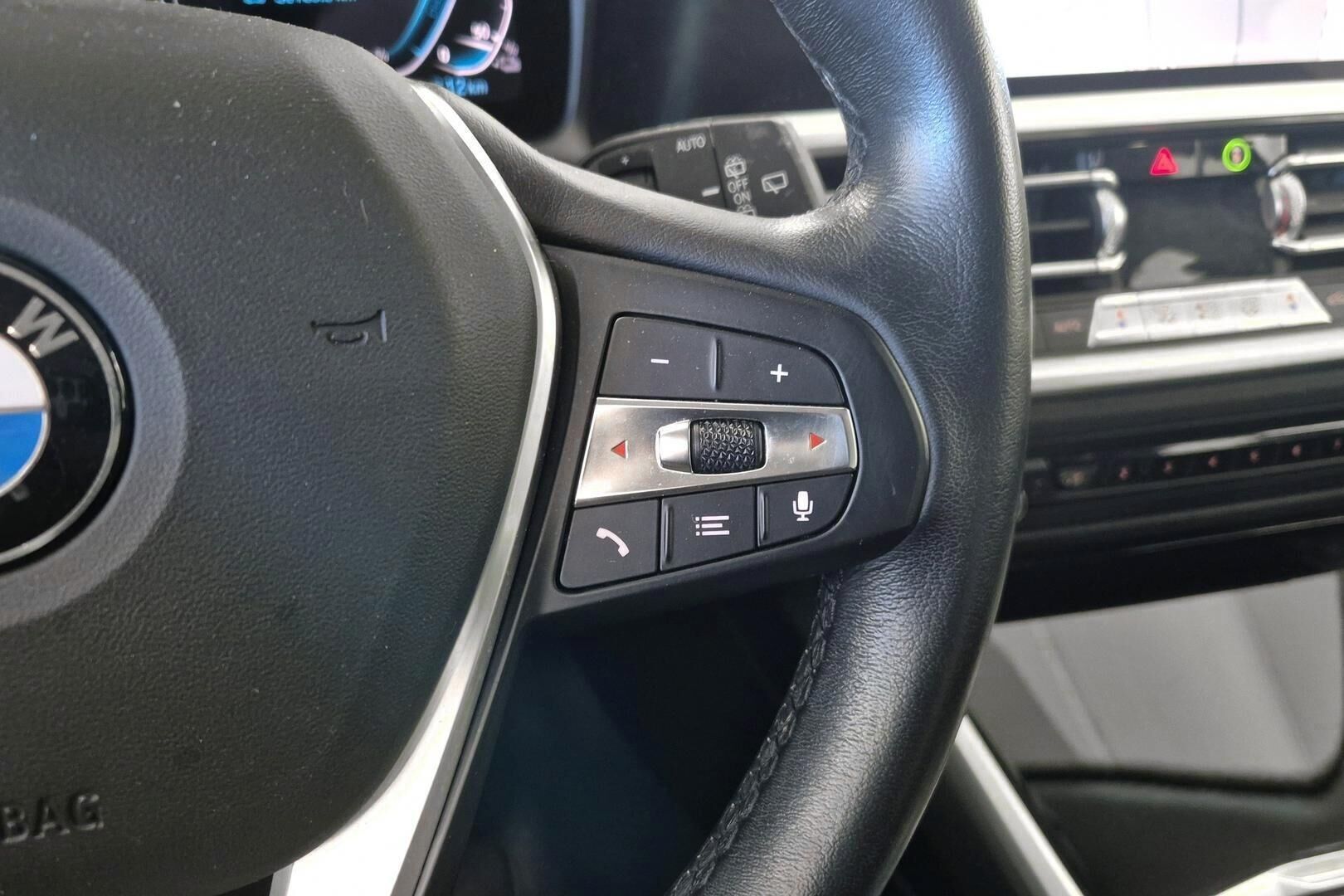 BMW 3-sarja iso kuva 16