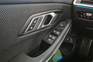 BMW 3-sarja esikatselu 18