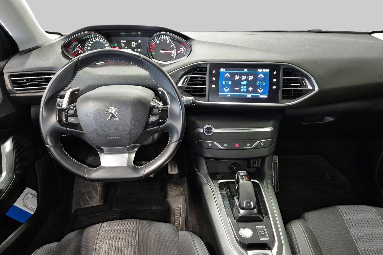 Peugeot 308 iso kuva 2