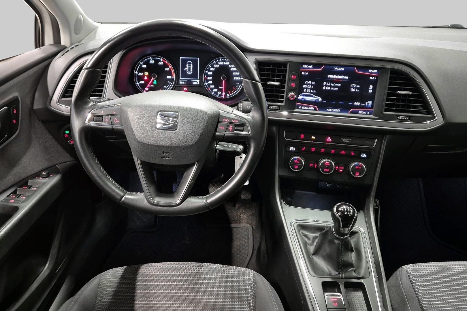 Seat Leon Sportourer ST iso kuva 2