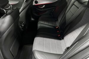 MERCEDES-BENZ E esikatselu 10