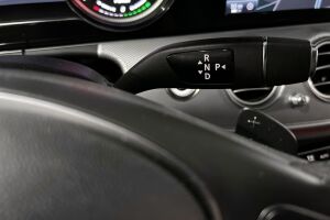 MERCEDES-BENZ E esikatselu 23