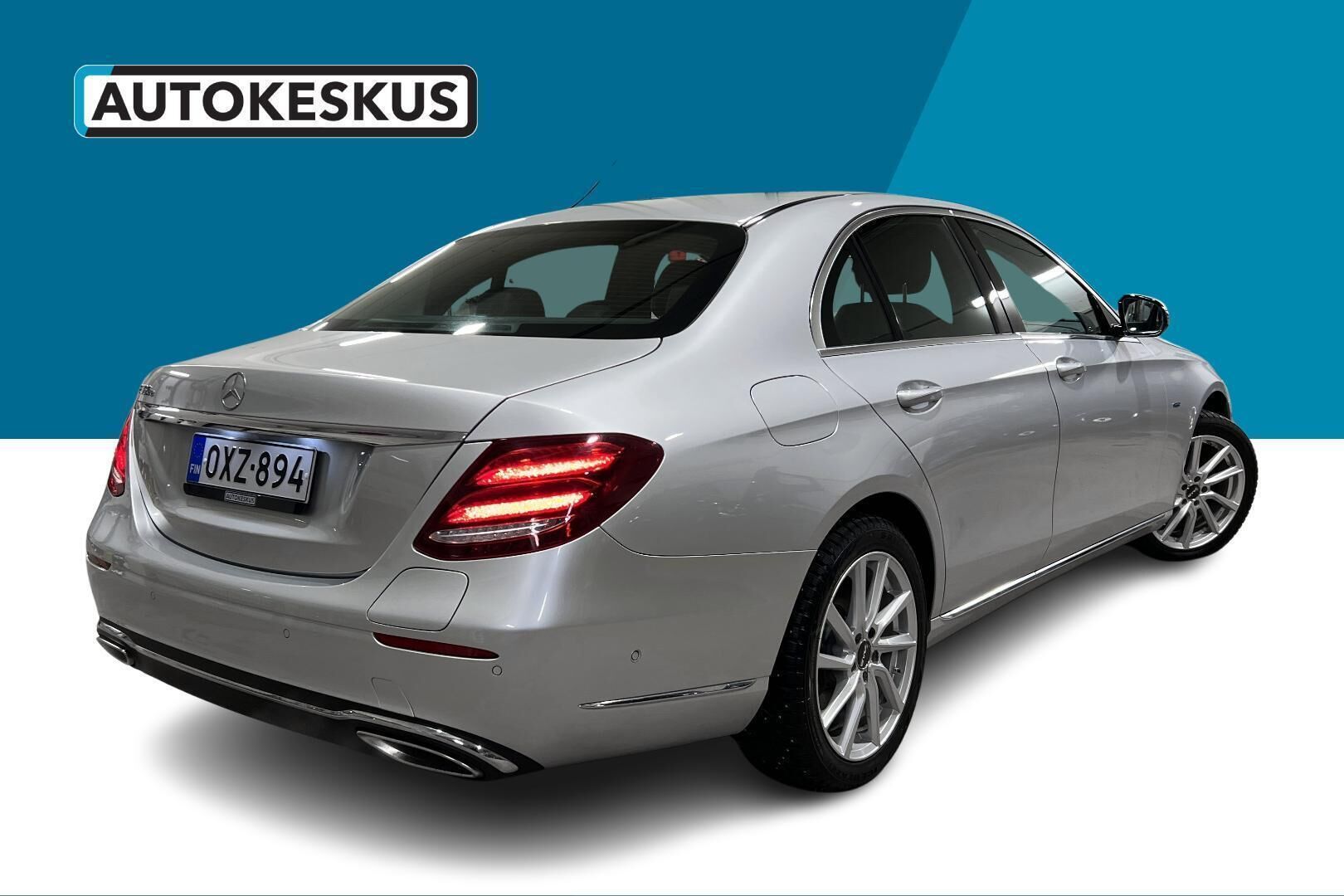 MERCEDES-BENZ E iso kuva 4