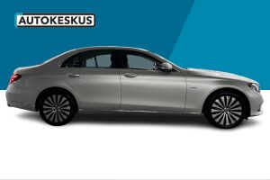 MERCEDES-BENZ E esikatselu 4