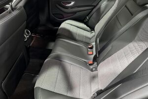 MERCEDES-BENZ E esikatselu 9