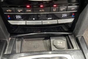 Mercedes-Benz E esikatselu 20
