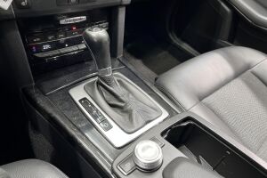 Mercedes-Benz E esikatselu 19