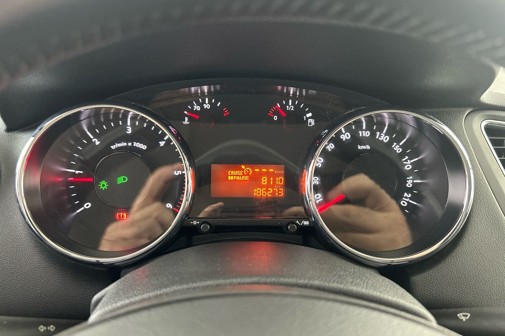 Peugeot 5008 iso kuva 17