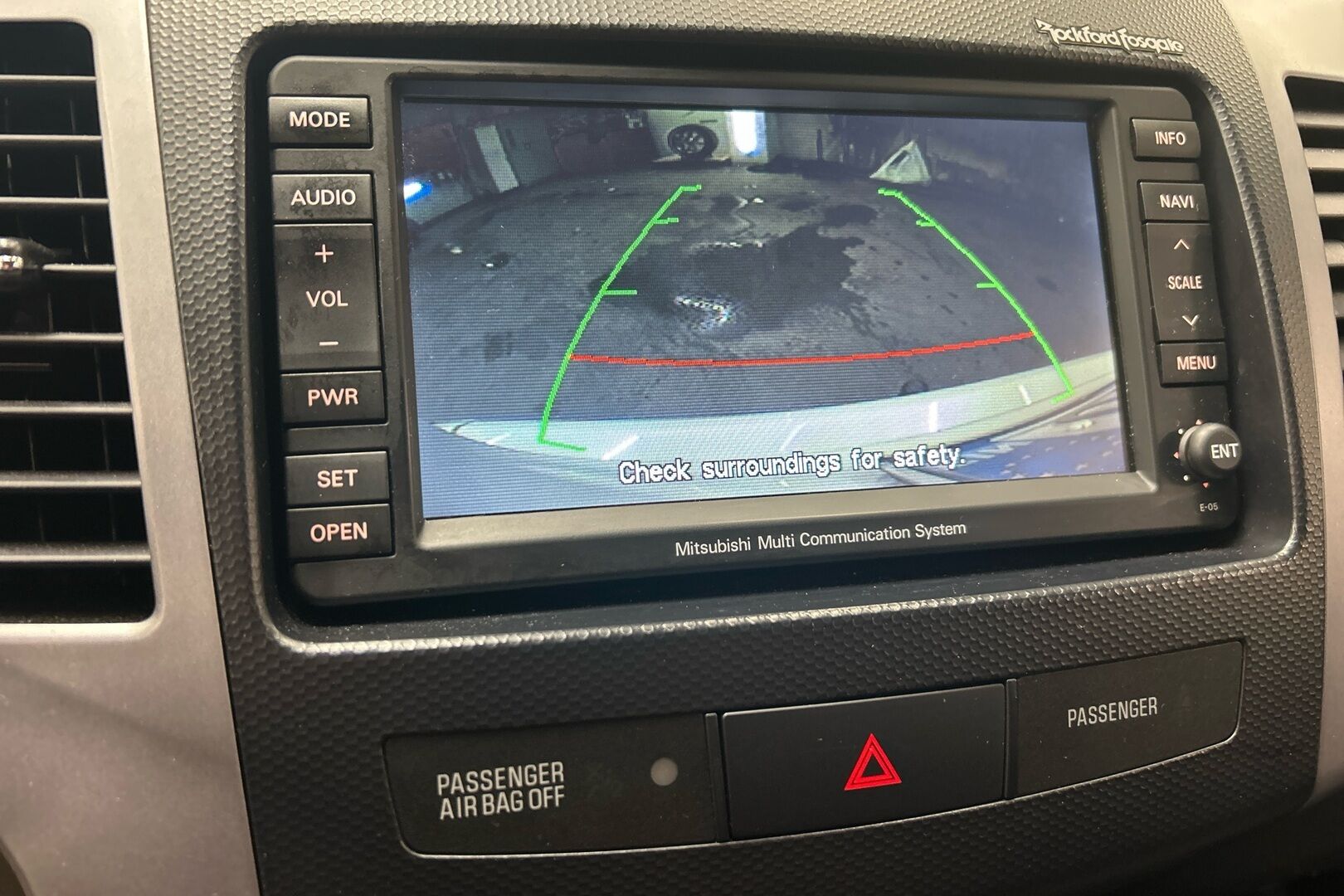 Mitsubishi Outlander iso kuva 22