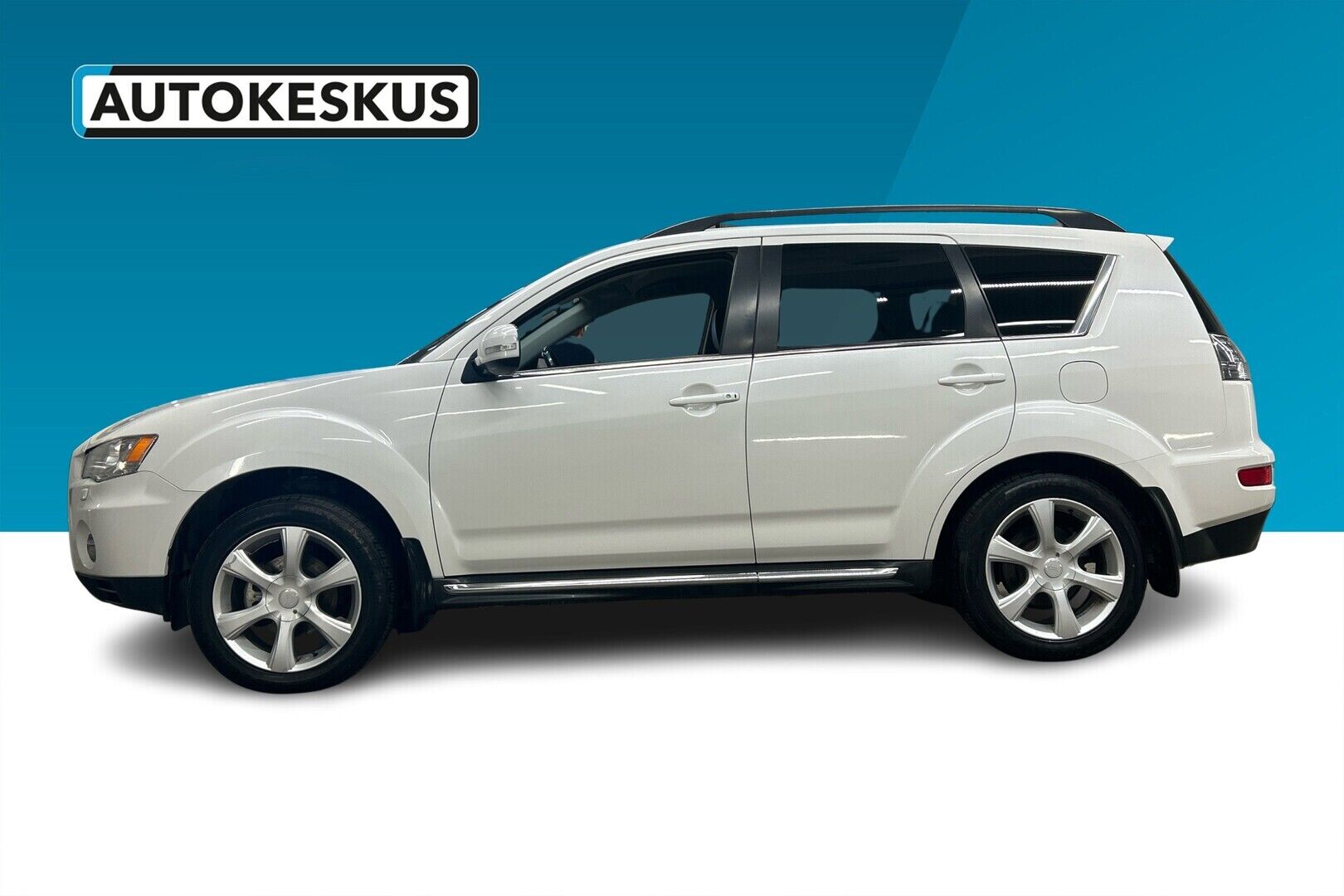 Mitsubishi Outlander iso kuva 4