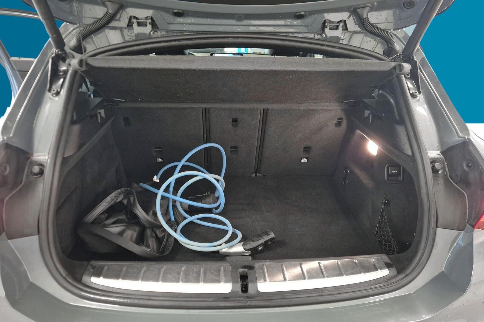 BMW X2 iso kuva 11