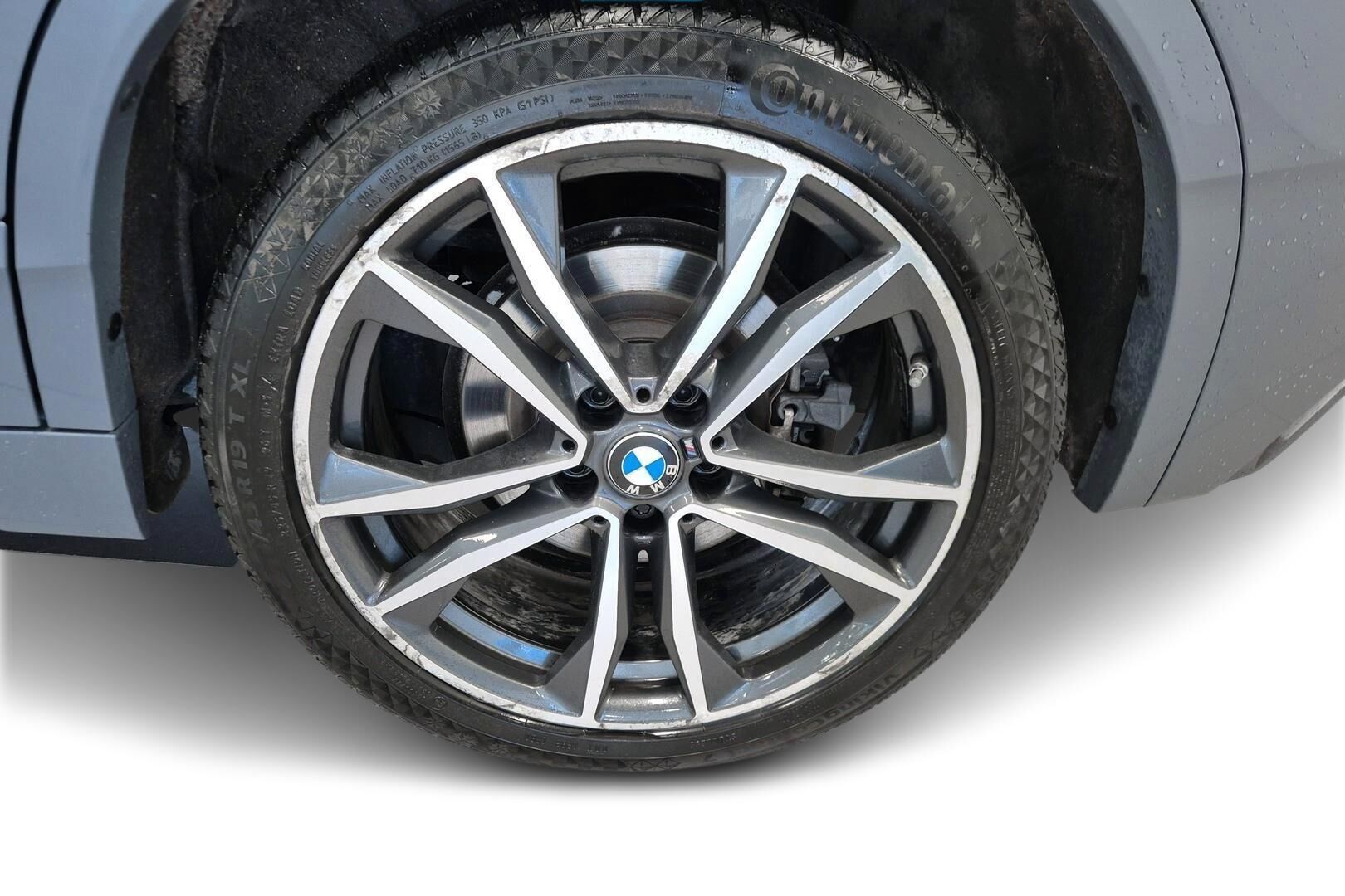 BMW X2 iso kuva 12