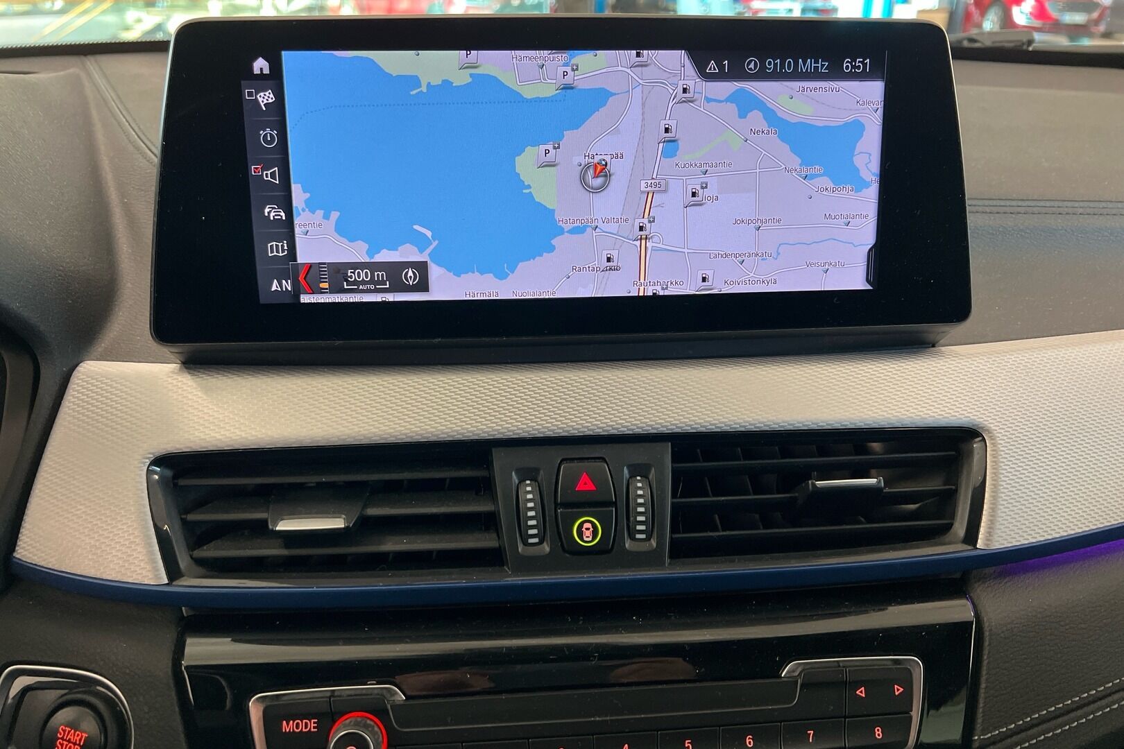 BMW X2 iso kuva 14