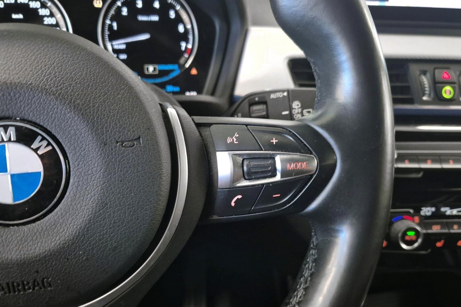 BMW X2 iso kuva 17