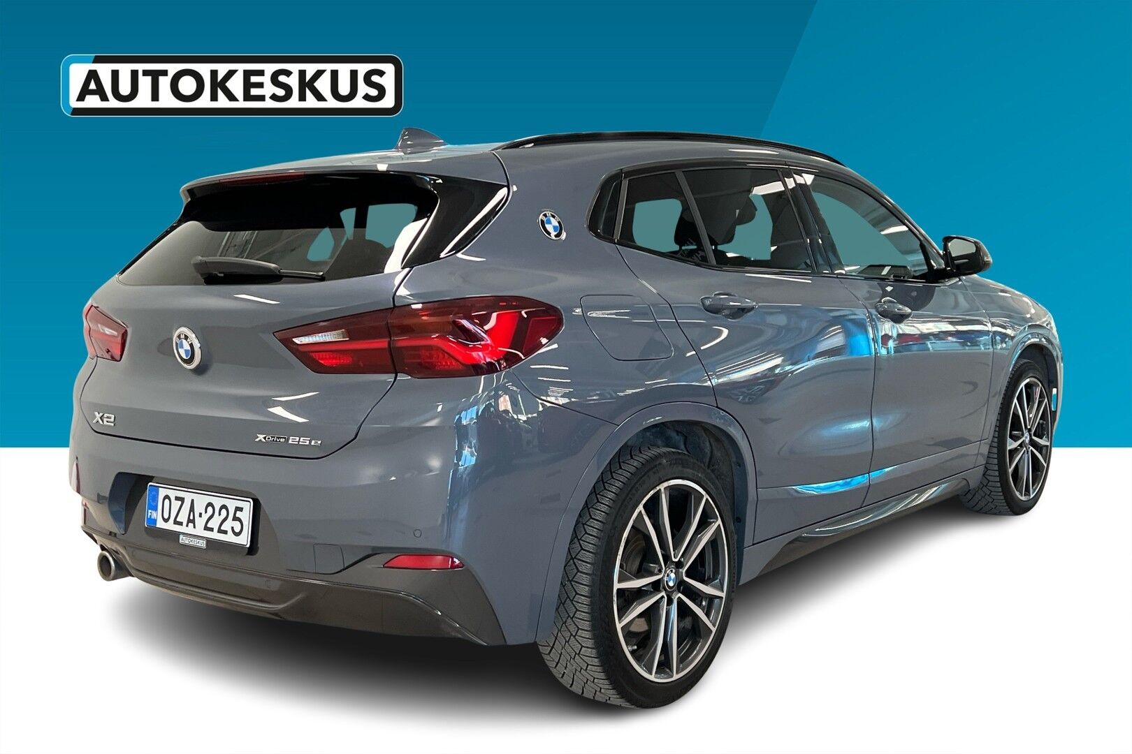 BMW X2 iso kuva 2
