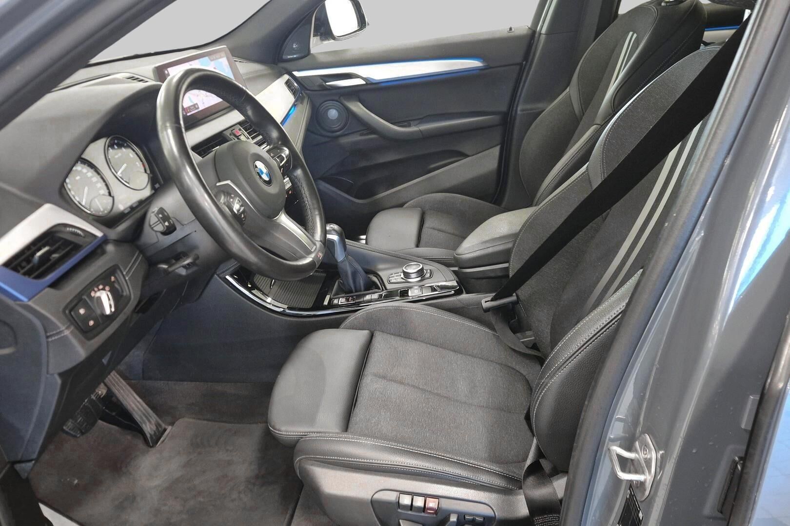BMW X2 iso kuva 8