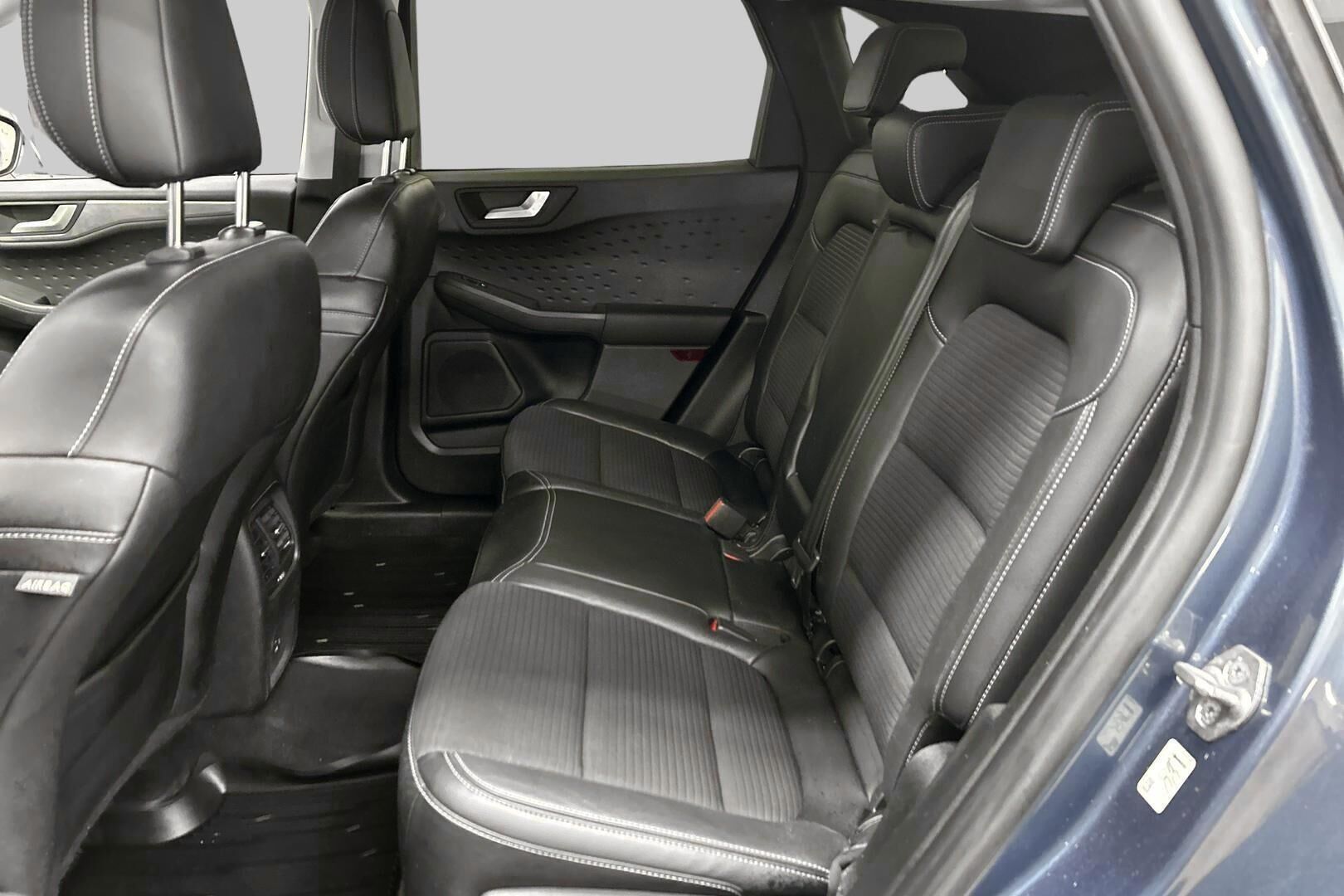 Ford Kuga iso kuva 9