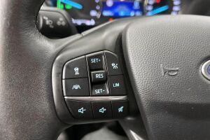 Ford Kuga esikatselu 19