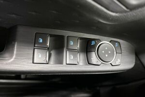 Ford Kuga esikatselu 20