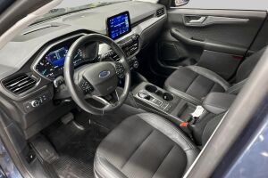 Ford Kuga esikatselu 8