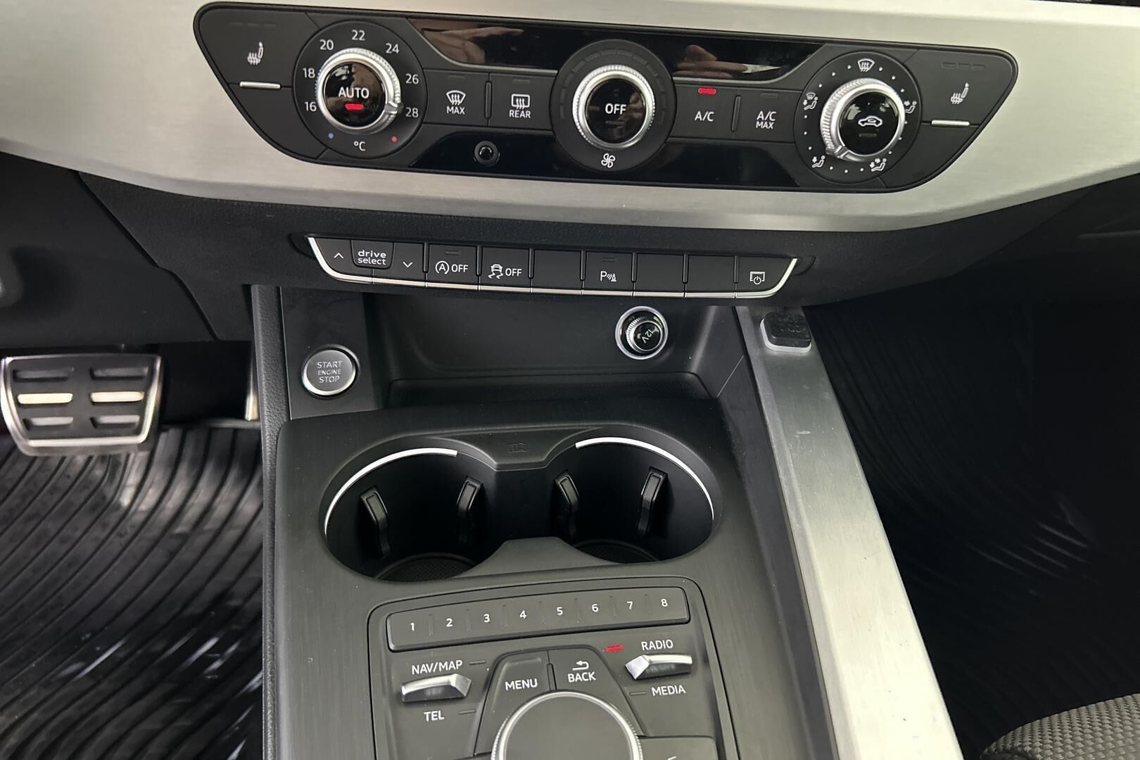 Audi A5 iso kuva 15