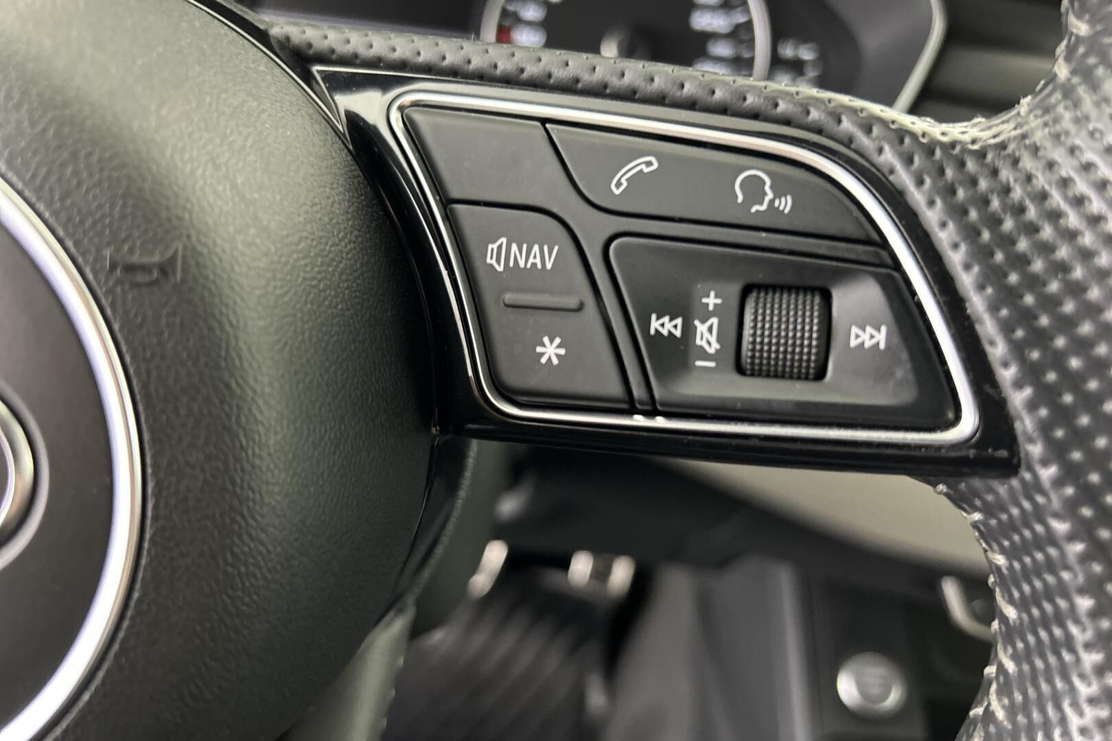 Audi A5 iso kuva 16