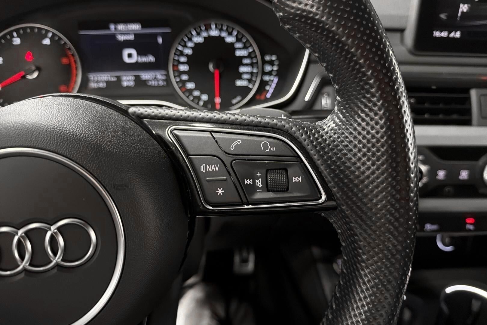 Audi A5 iso kuva 9