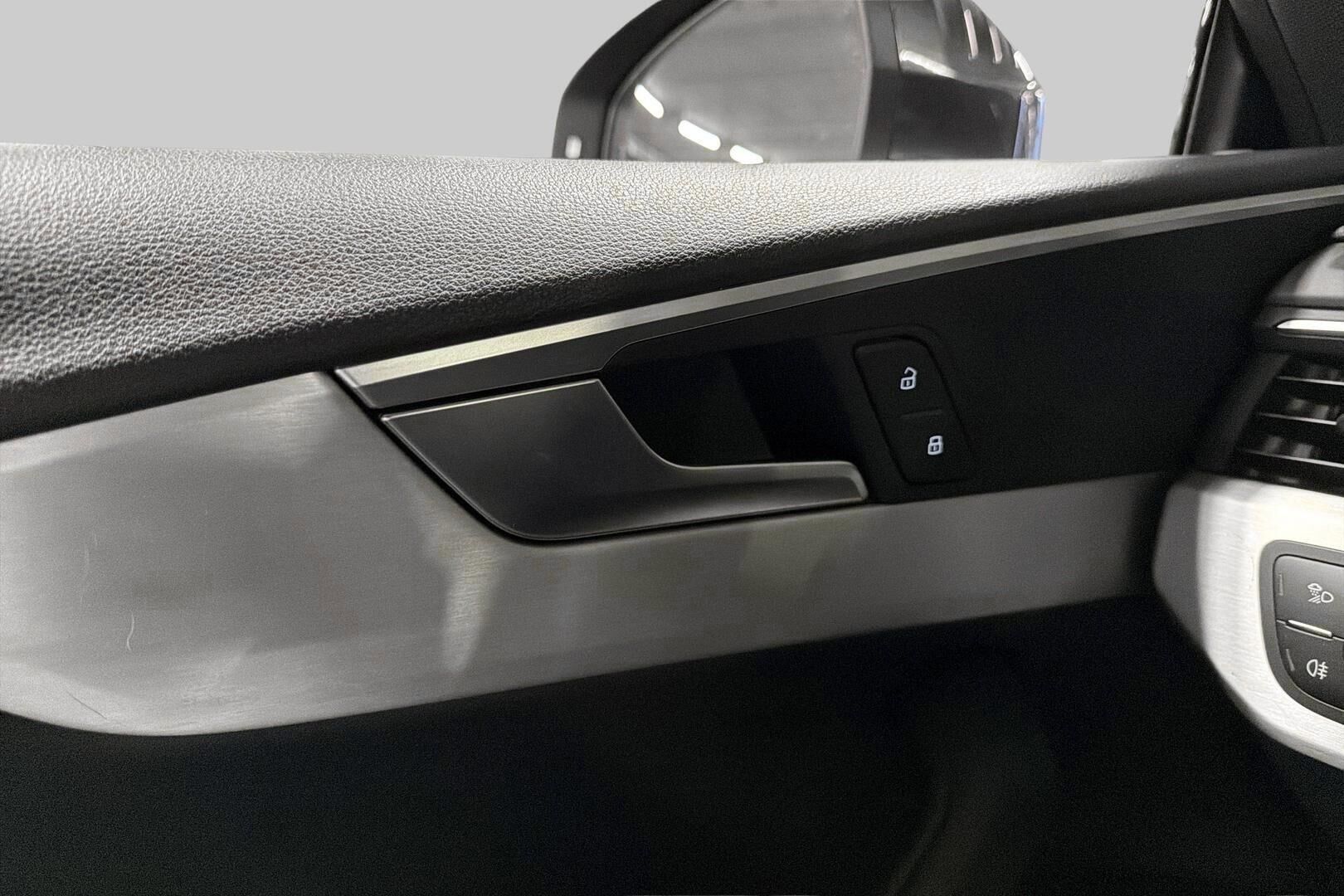 Audi A5 iso kuva 13