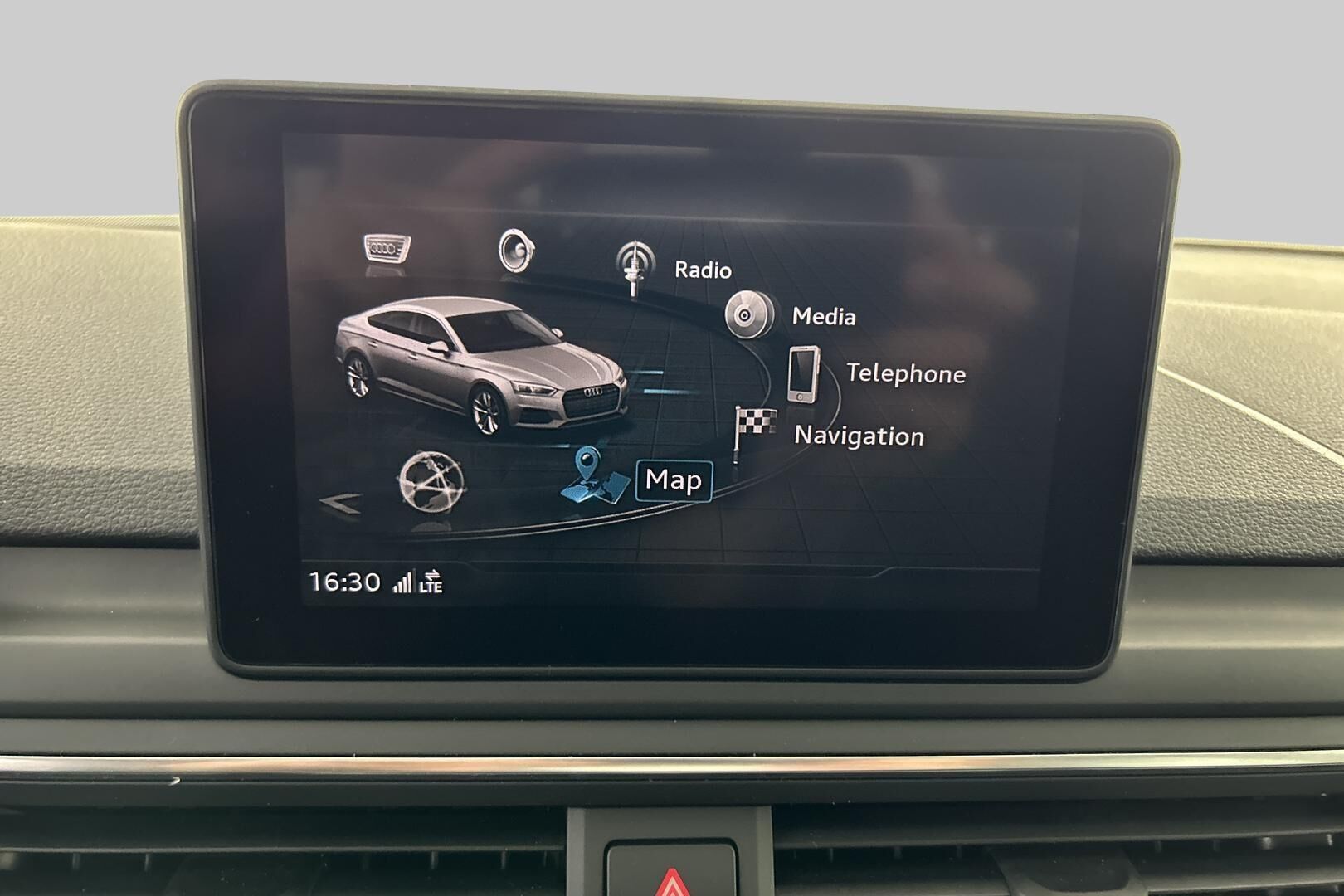Audi A5 iso kuva 22