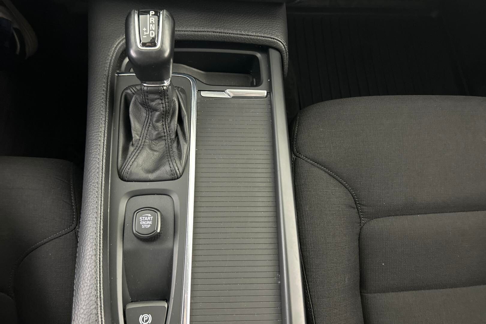 Volvo V90 iso kuva 19