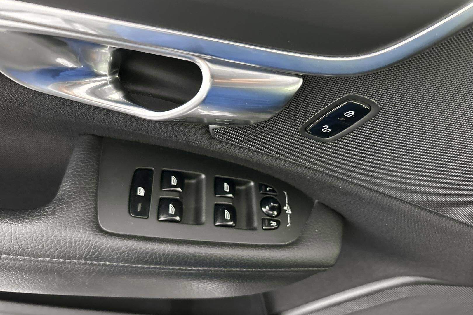 Volvo V90 iso kuva 26