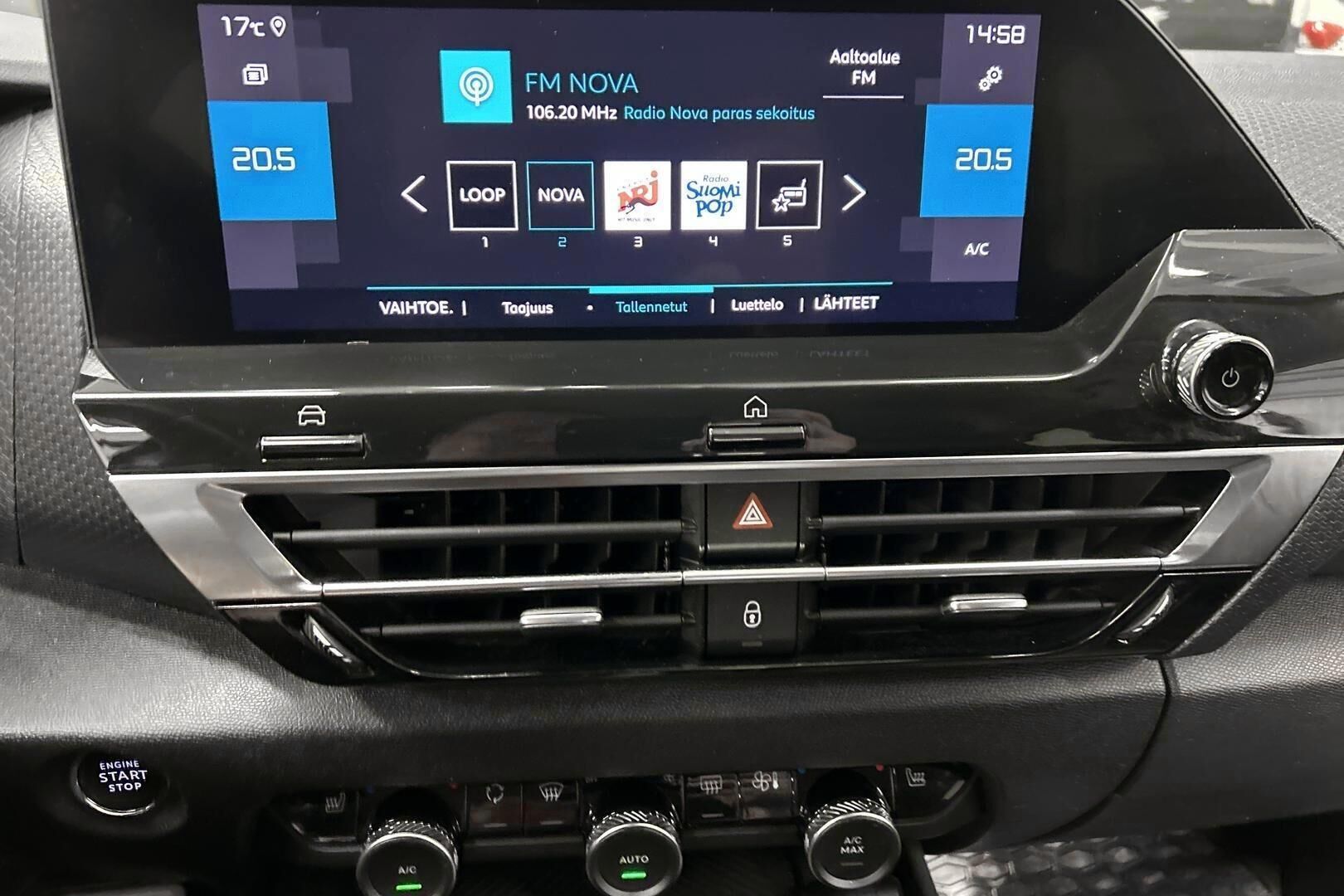 Citroen C4 iso kuva 15