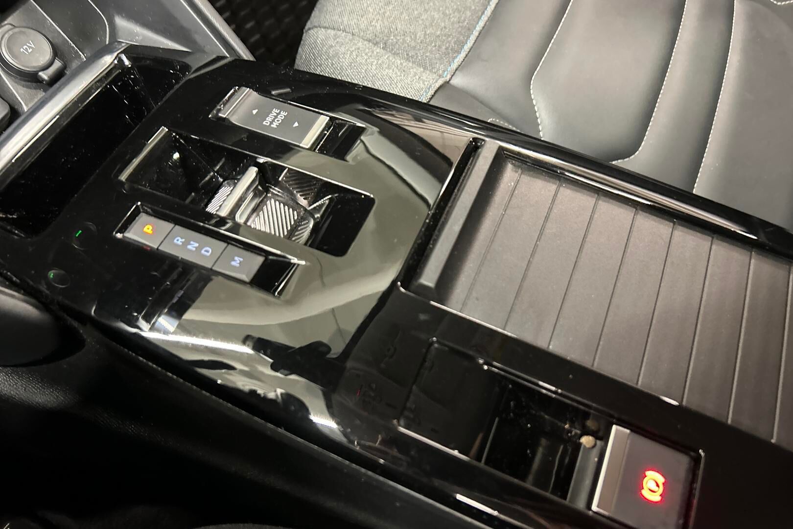 Citroen C4 iso kuva 17