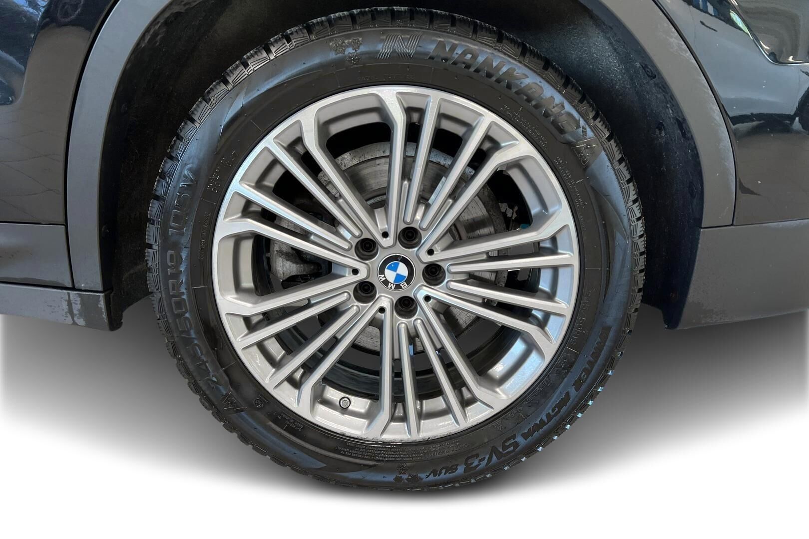 BMW X3 iso kuva 13
