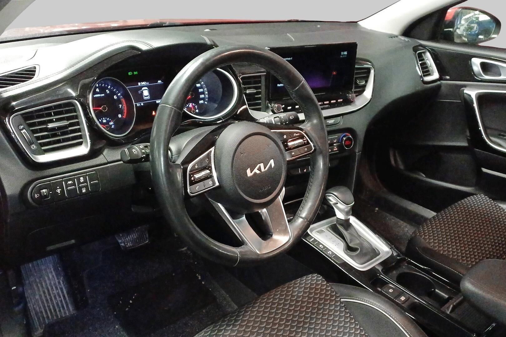 Kia XCeed iso kuva 2