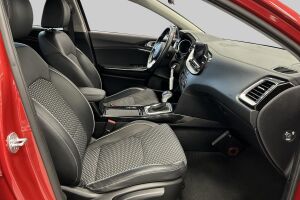 Kia XCeed esikatselu 30