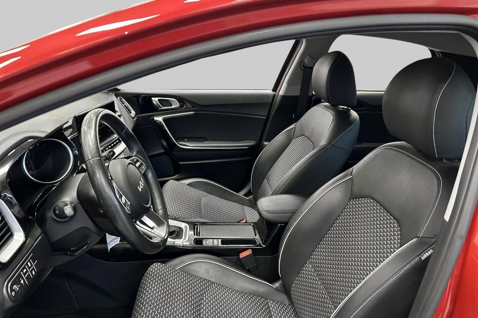 Kia XCeed iso kuva 23