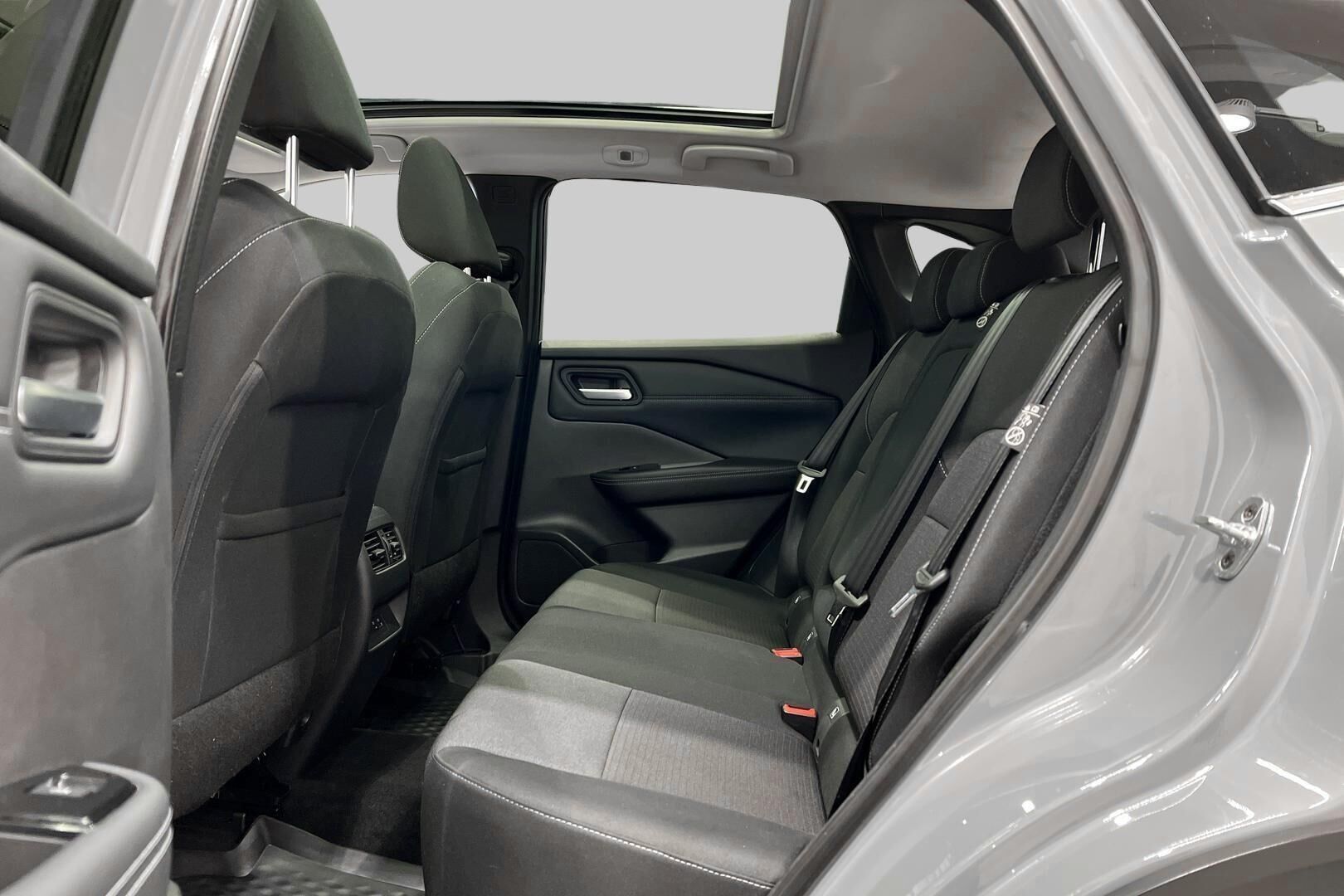 Nissan Qashqai iso kuva 9