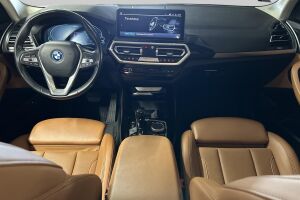 BMW X3 esikatselu 10